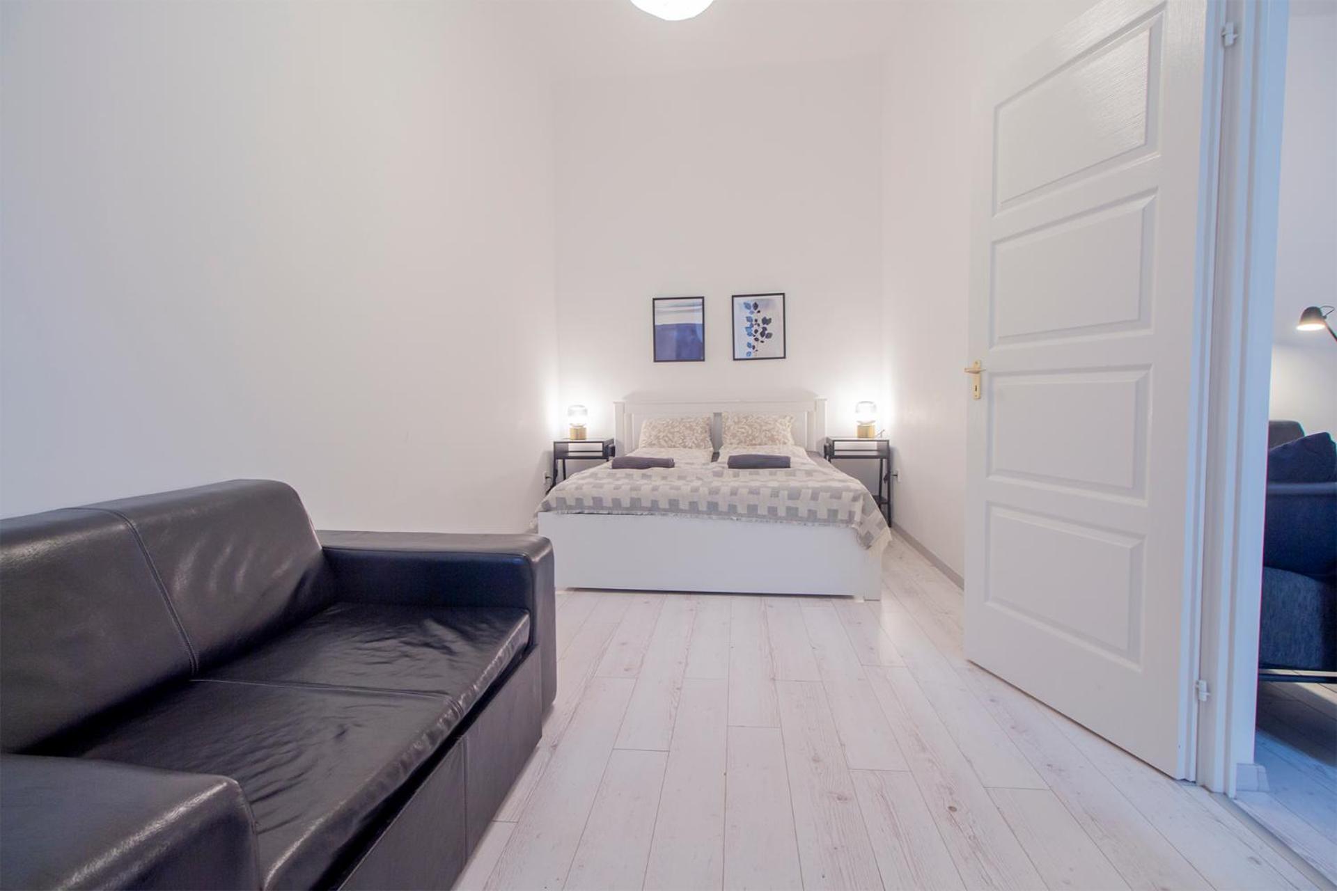 Kalvin 2bdr With Ac Apartment Budapest